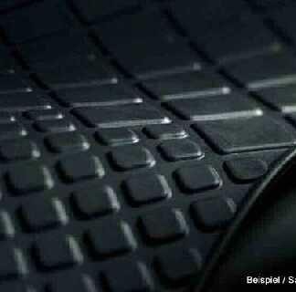 Polo [9N] Front Rubber Mats